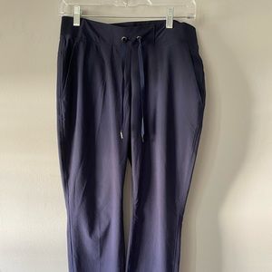 Athleta city pant in navy
